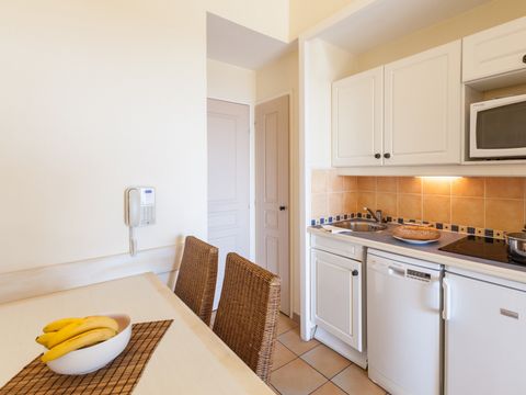 APPARTEMENT 4 personnes - - 1 alcôve de couchage - Terrasse ou balcon