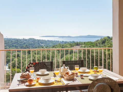 APPARTEMENT 4 personnes - - 1 alcôve de couchage - Terrasse ou balcon - Vue sur la mer