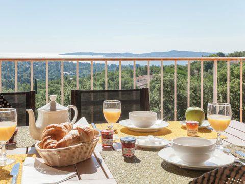 APPARTEMENT 4 personnes - - 1 chambre - Terrasse ou balcon - Vue sur la mer