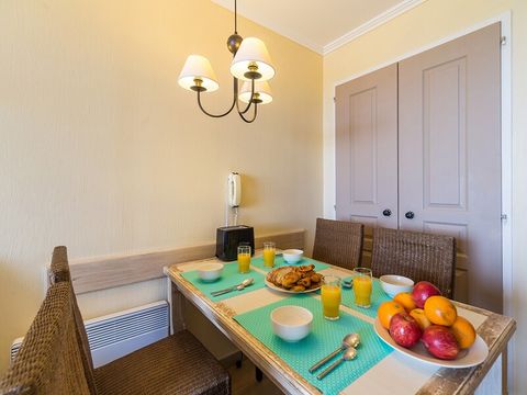 APPARTEMENT 4 personnes - - 1 alcôve de couchage - Terrasse ou balcon