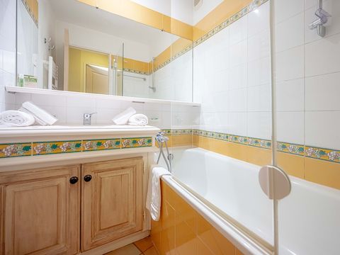 APPARTEMENT 6 personnes - - 1 chambre + 1 alcôve - Terrasse ou balcon