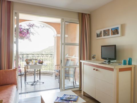 Studio 4 personnes - 1 alcôve - Terrasse - Vue mer - Climatisé - Rénové