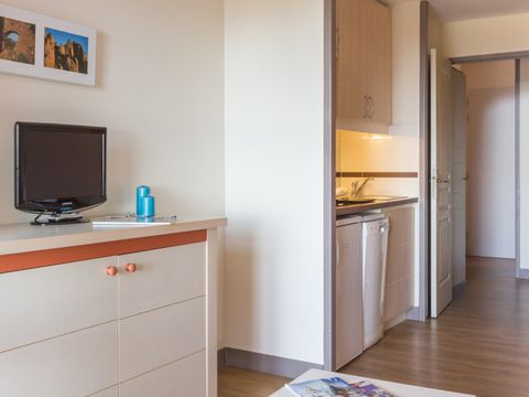 Studio 4 personnes - 1 alcôve - Terrasse - Climatisé - Rénové