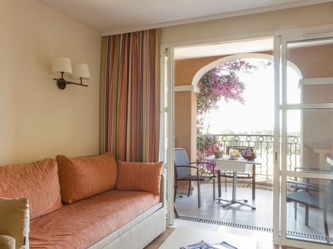 Studio 4 personnes - 1 alcôve - Terrasse - Climatisé - Rénové