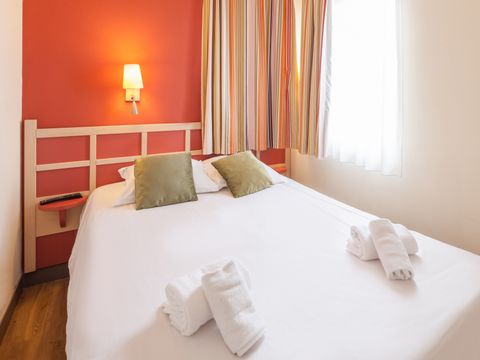 APPARTEMENT 5 personnes - 1 chambre - Terrasse - Vue mer