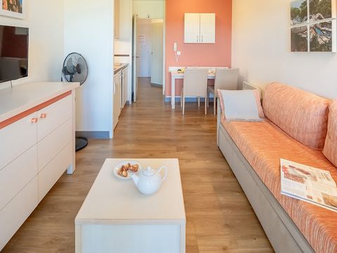 Studio 4 personnes - 1 coin - Nuit - Terrasse