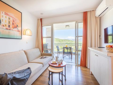 Studio 4 personnes - 1 alcôve - Terrasse - Climatisé - Rénové