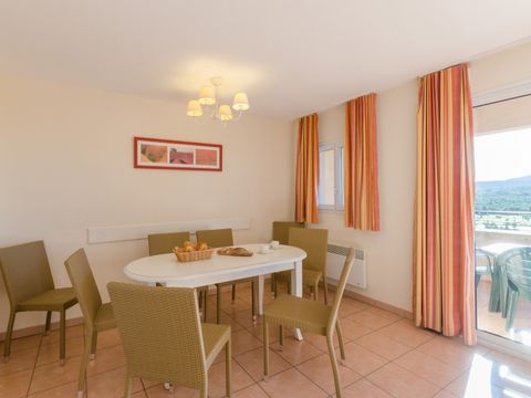 Studio 4 personnes - 1 COIN NUIT - TERRASSE OU BALCON