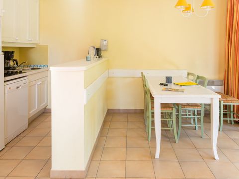 Studio 4 personnes - 1 COIN NUIT - TERRASSE OU BALCON