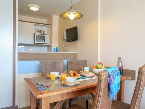 STUDIO 4 personnes - 1 coint nuit - Terrasse ou balcon - Quartier de la Place