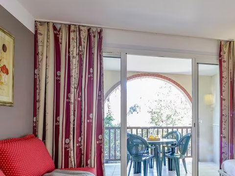 STUDIO 4 personnes - 1 coin nuit - Terrasse ou balcon STUDIO 4 personnes - 1 coin nuit - Terrasse ou balcon