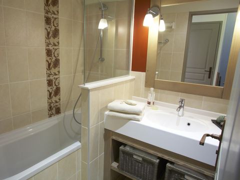 APPARTEMENT 4 personnes - 1 CHAMBRE - TERRASSE OU BALCON