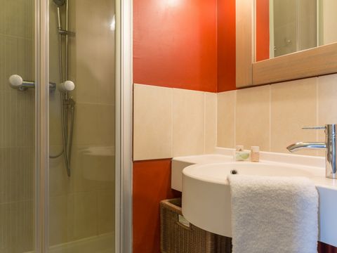 MAISON 4 personnes - 1 CHAMBRE - DUPLEX - TERRASSE