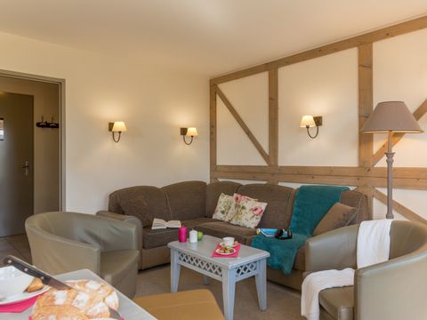 MAISON 8 personnes - 2 CHAMBRES + 1 COIN NUIT - DUPLEX - TERRASSE