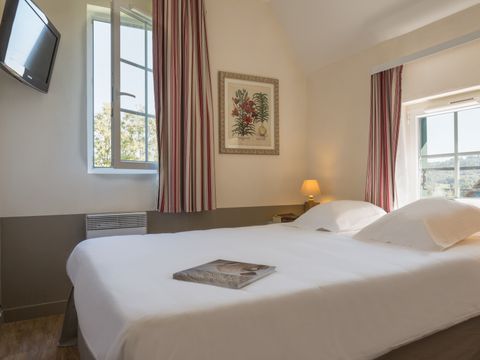 MAISON 8 personnes - 2 CHAMBRES + 1 COIN NUIT - DUPLEX - TERRASSE