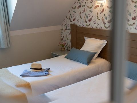 MAISON 8 personnes - 2 CHAMBRES + 1 COIN NUIT - DUPLEX - TERRASSE