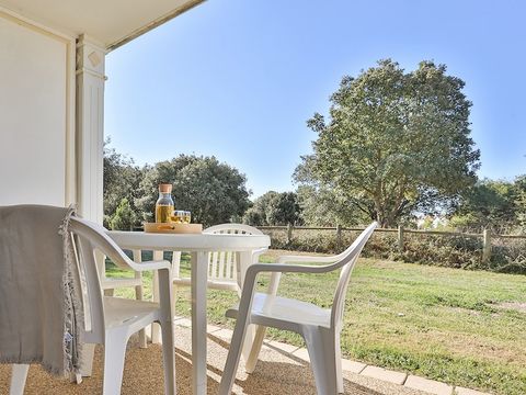 STUDIO 4 personnes - 1 coin nuit - Terrasse - Quartier Domaine de Moulin