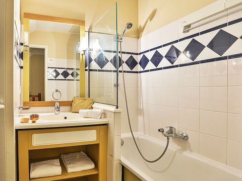 MAISON 4 personnes - 1 chambre - Terrasse - Duplex - Quartier Domaine du Moulin - Rénové