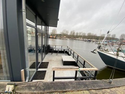 LODGE 6 personnes - Pavillon d'eau
