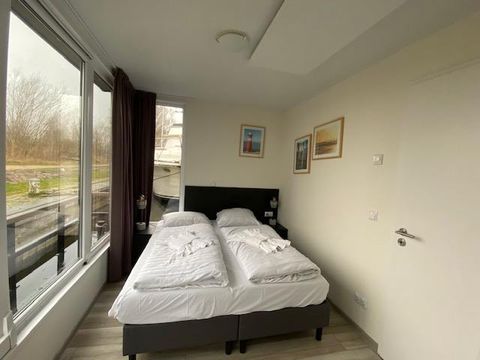LODGE 6 personnes - Pavillon d'eau
