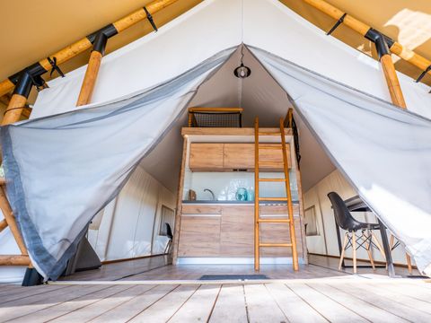 TENTE TOILE ET BOIS 6 personnes - Tente Glamping Bord de mer Luxe