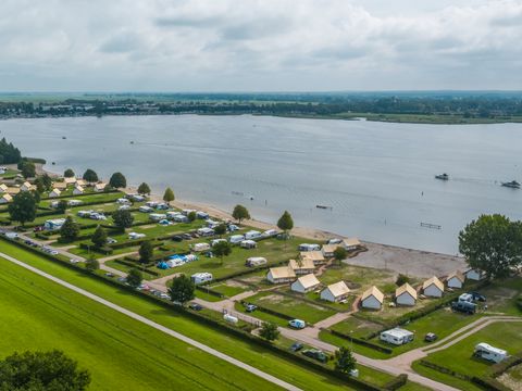 TENTE TOILE ET BOIS 6 personnes - Tente Glamping Bord de mer Luxe