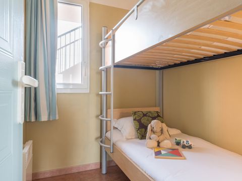 APPARTEMENT 6 personnes - - 1 chambre + 1 alcôve - Terrasse - Climatisation