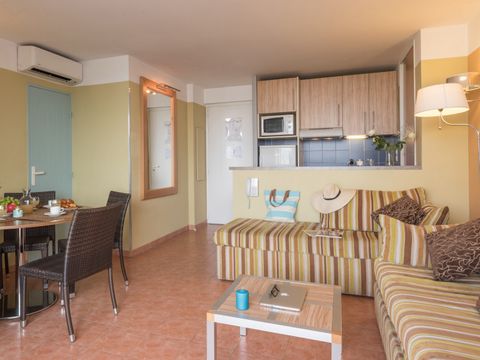 APPARTEMENT 6 personnes - - 1 chambre + 1 alcôve - Terrasse - Climatisation