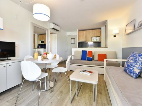 STUDIO 4 personnes - Studio - 1 alcôve - Terrasse - Climatisation