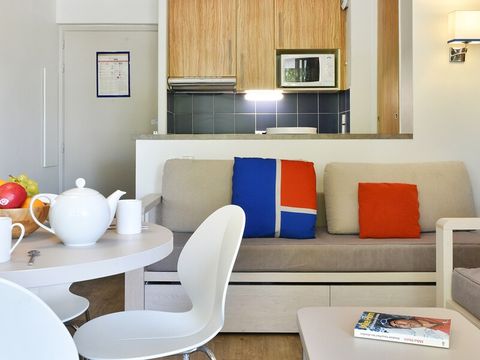 STUDIO 4 personnes - Studio - 1 alcôve - Terrasse - Climatisation