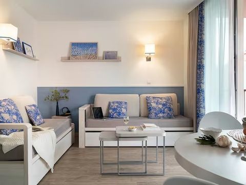 Pierre & Vacances Premium Résidence Port Prestige - Camping Alpes-Maritimes - Image N°28