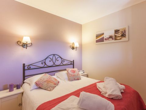 APPARTEMENT 4 personnes - (max. 3 adultes) Standard
