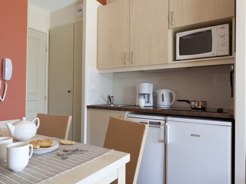 APPARTEMENT 6 personnes - 1 CHAMBRE + 1 COIN NUIT - TERRASSE OU BALCON