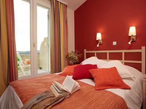 APPARTEMENT 6 personnes - 1 CHAMBRE + 1 COIN NUIT - TERRASSE OU BALCON