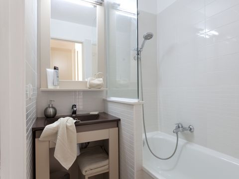 APPARTEMENT 6 personnes - 1 CHAMBRE + 1 COIN NUIT - TERRASSE OU BALCON