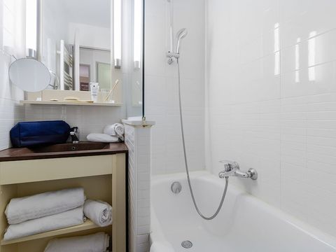 APPARTEMENT 6 personnes -  1 CHAMBRE + 1 COIN NUIT - TERRASSE OU BALCON - VUE MER