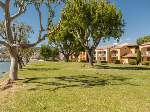 Pierre & Vacances Premium Residence Les Rives de Cannes - Mandelieu - Camping Alpes-Maritimes - Image N°11