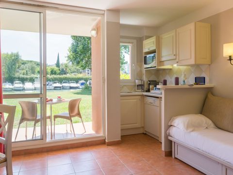 STUDIO 4 personnes - 1 alcôve - Terrasse ou balcon