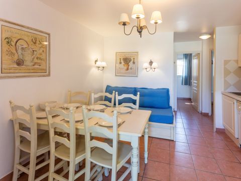 APPARTEMENT 6 personnes - 2 chambres - Terrasse - Rez-de-jardin