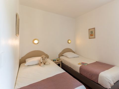 APPARTEMENT 6 personnes - 2 chambres - Terrasse - Rez-de-jardin