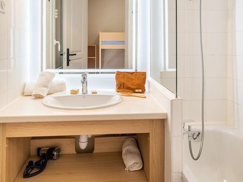 STUDIO 4 personnes - 1 alcôve - Terrasse ou balcon
