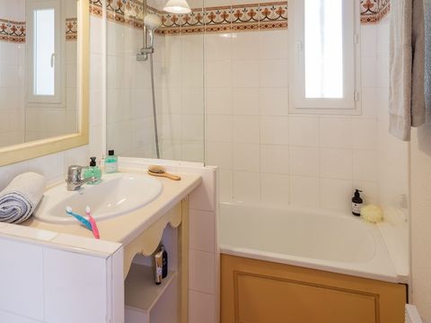 APPARTEMENT 4 personnes - 1 chambre - Terrasse - Rez-de-jardin