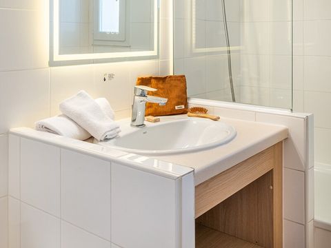 APPARTEMENT 4 personnes - 1 chambre - Terrasse - Rez-de-jardin