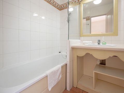 STUDIO 4 personnes - 1 alcôve - Terrasse ou balcon - Vue sur la rivière