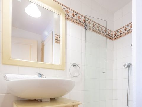 APPARTEMENT 6 personnes - 2 chambres - Terrasse - Rez-de-jardin