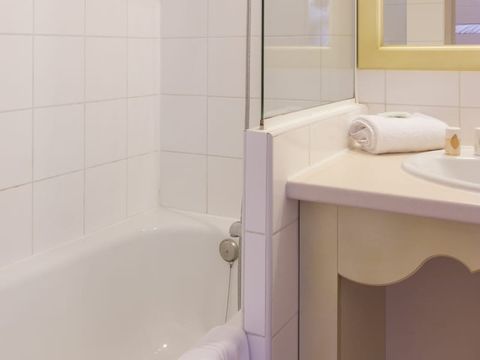 STUDIO 4 personnes - 1 chambre - Terrasse - Rez-de-jardin