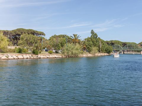Pierre & Vacances Premium Residence Les Rives de Cannes - Mandelieu - Camping Alpes-Maritimes - Image N°51