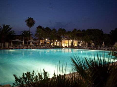 Pierre & Vacances Premium Residence Les Rives de Cannes - Mandelieu - Camping Alpes-Maritimes - Image N°30