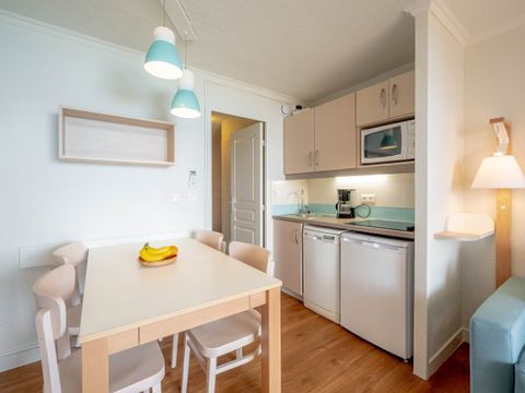 STUDIO 4 personnes - 1 coin nuit - Climatisation - Terrasse ou balcon - Vue mer