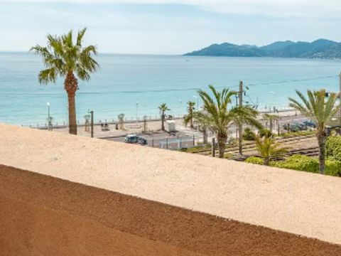 STUDIO 4 personnes - 1 coin nuit - Climatisation - Terrasse ou balcon - Vue mer